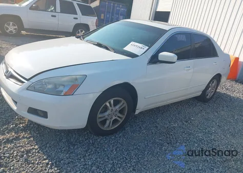 2006 Honda Accord 3.0 Ex из США, поврежденный, VIN 1HGCM66546A047382